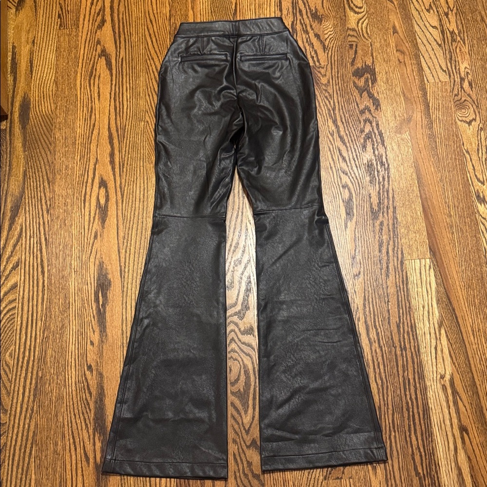 NWT Spanx Leather Like Black Luxe Flare Pants XS - Picture 8 of 9